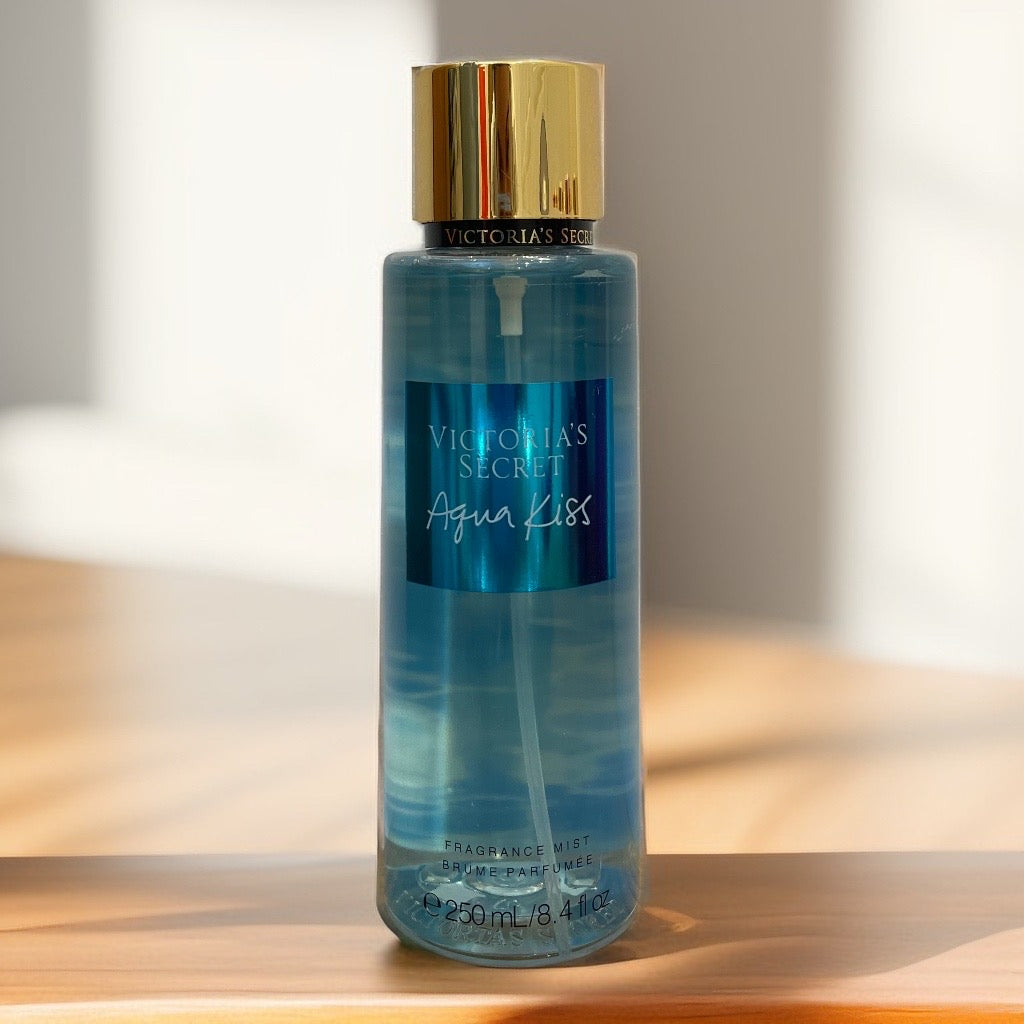 Aqua kiss victoria secret